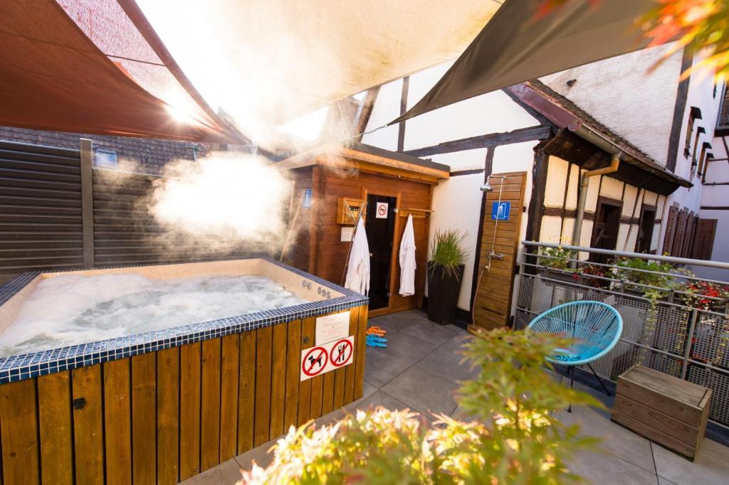 Hotel Au Cheval Blanc 3*