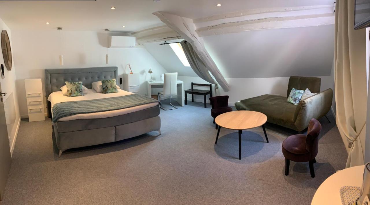 Au Cheval Blanc 3*