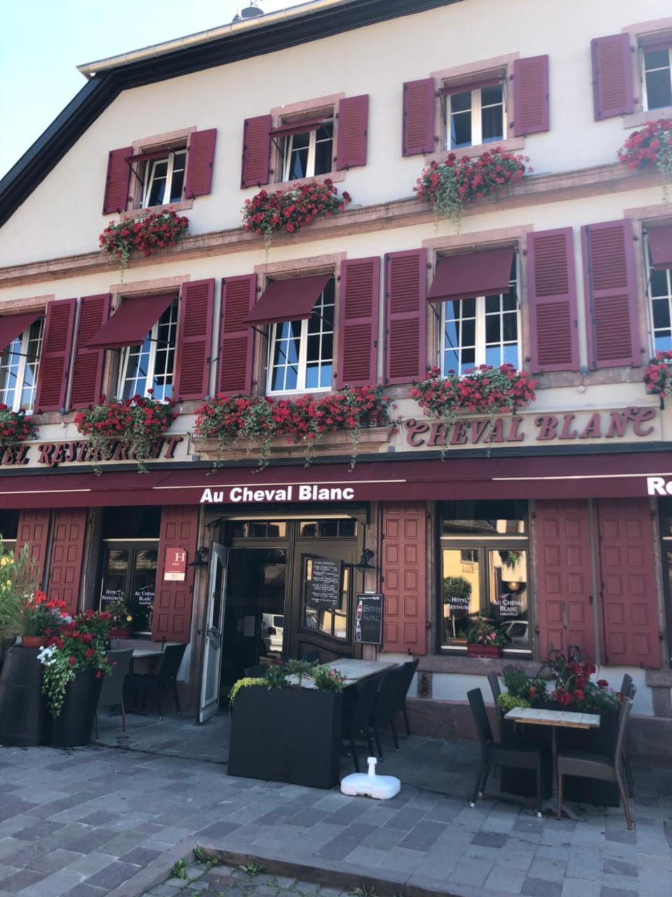 Au Cheval Blanc